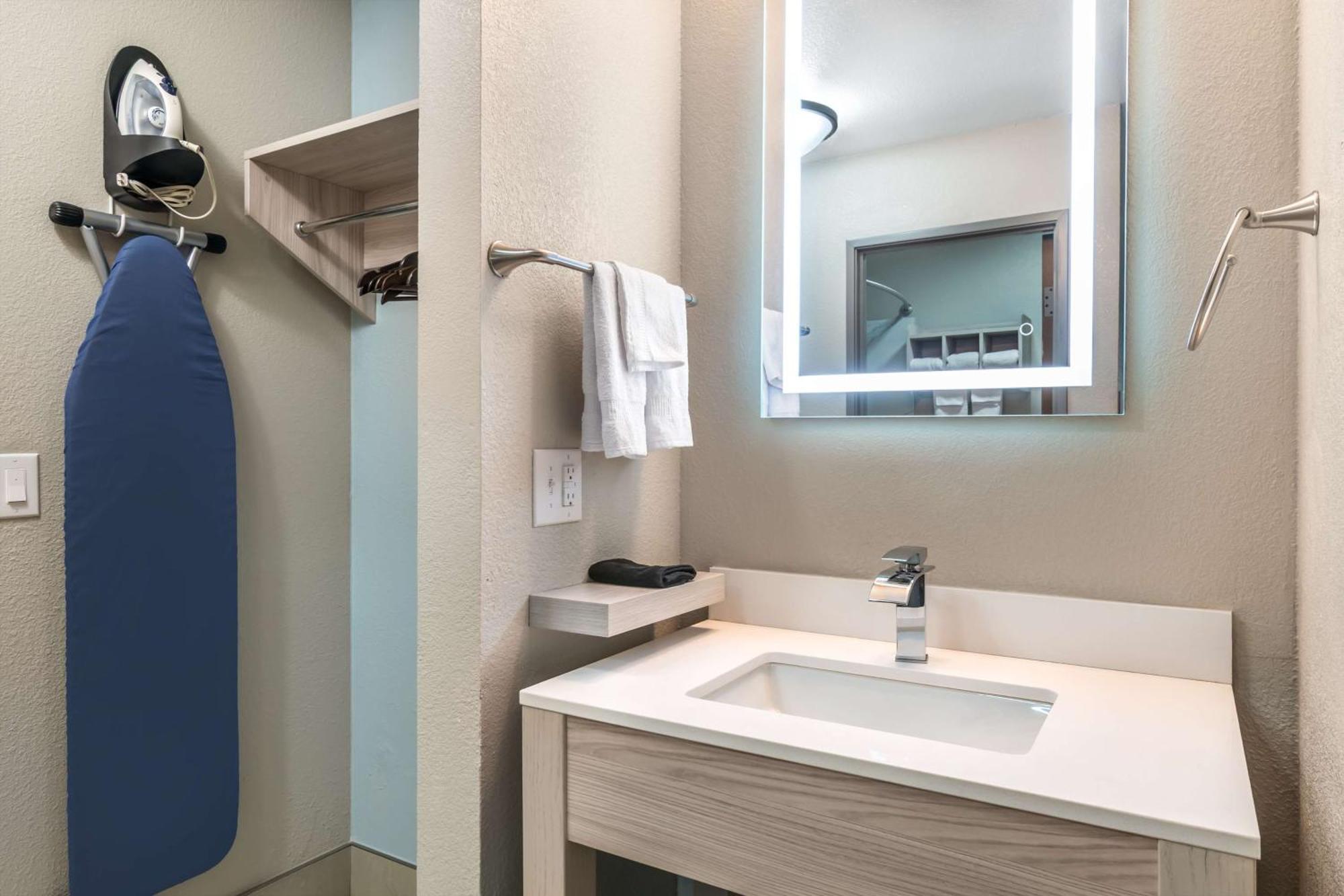Best Western Wichita North Park City Buitenkant foto
